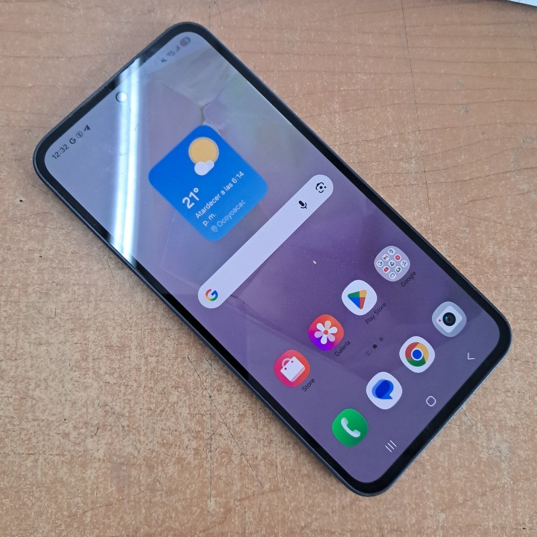 CELULAR SAMSUNG GALAXY A55 5G SM-A556E (2024) 128 GB 8 GB RAM (SEMINUEVO)