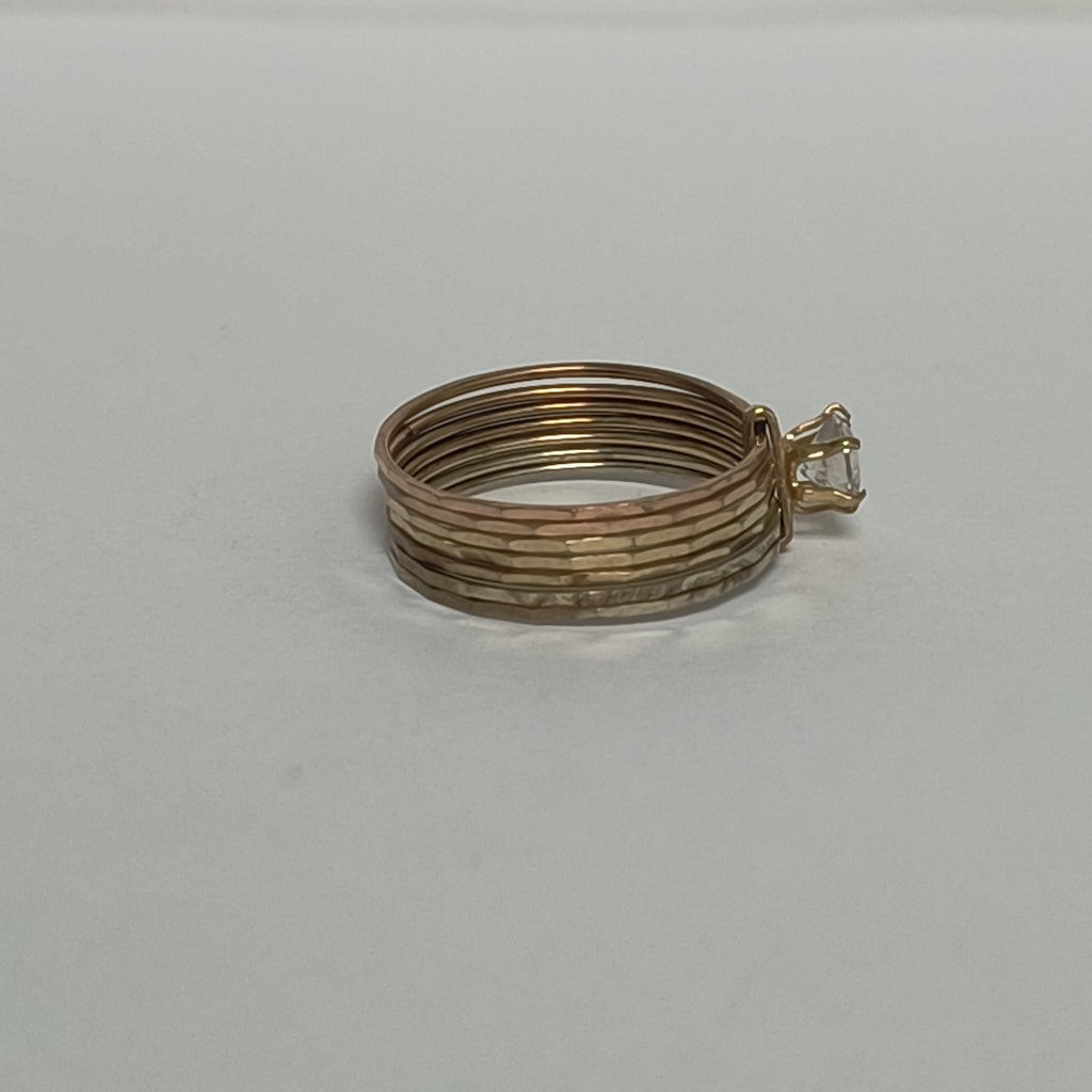 ANILLITO ORO 10 K 2.7 GRMS (SEMINUEVO)
