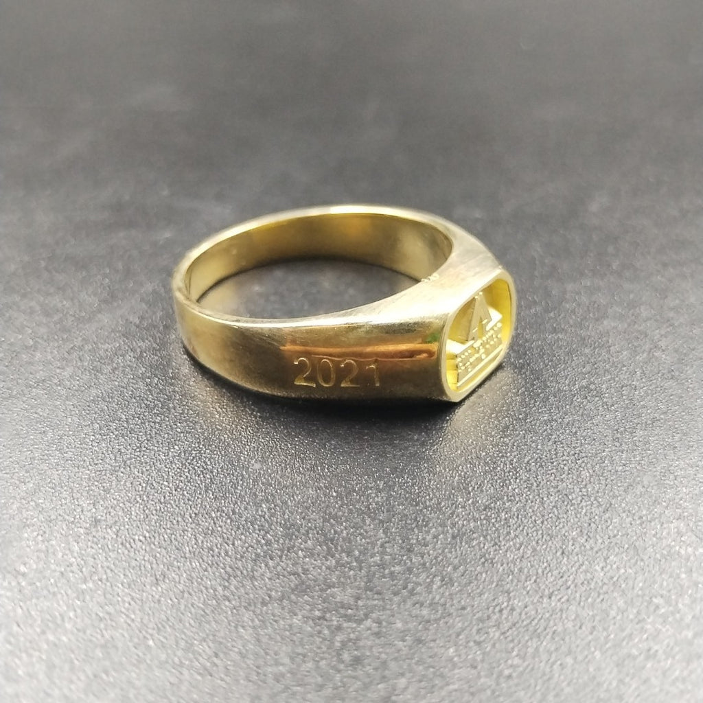ANILLO CONMEMORATIVO ORO 10 K 8,00 GRMS (SEMINUEVO)