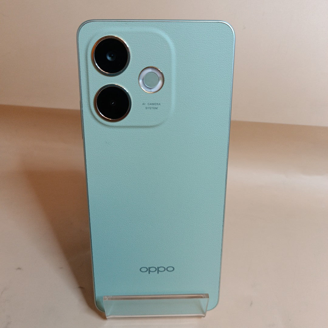 CELULAR OPPO  A5 PRO CPH2711 (2025) 256 GB 8 GB RAM (SEMINUEVO)