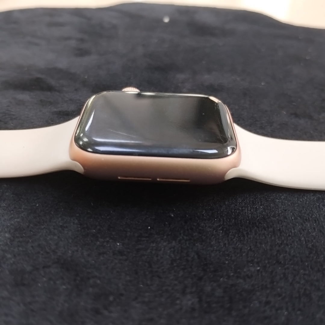 SMARTWATCH APPLE SE ALUMINIO A2351 40 MM GPS (SEMINUEVO)