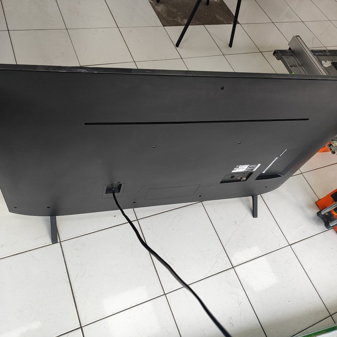 PANTALLA LG 55UR7800PSB (2024) 55" LED 4K (SEMINUEVO)