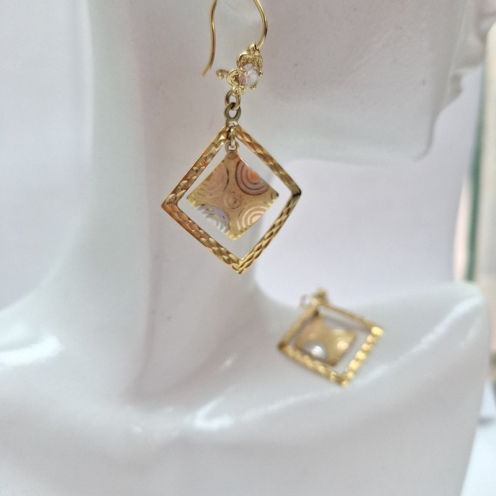 ARETES PAR ORO 14 K 2.6 GRMS (SEMINUEVO)