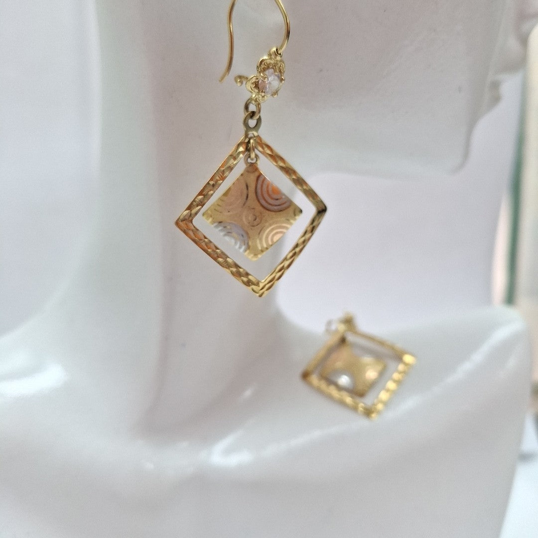 ARETES PAR ORO 14 K 2.6 GRMS (SEMINUEVO)