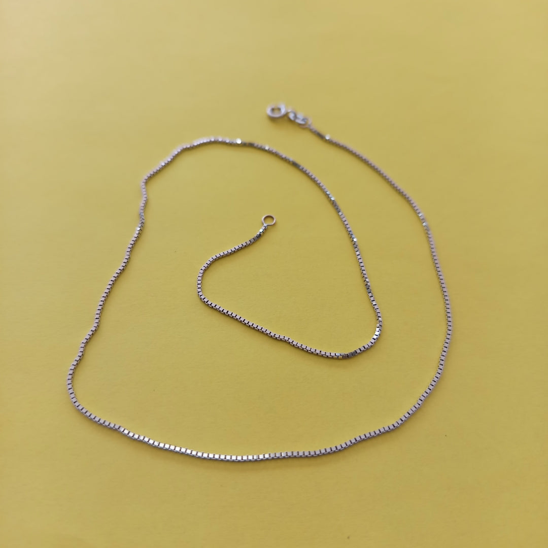 CADENA ORO BLANCO 14 K 2.6 GRMS (SEMINUEVO)