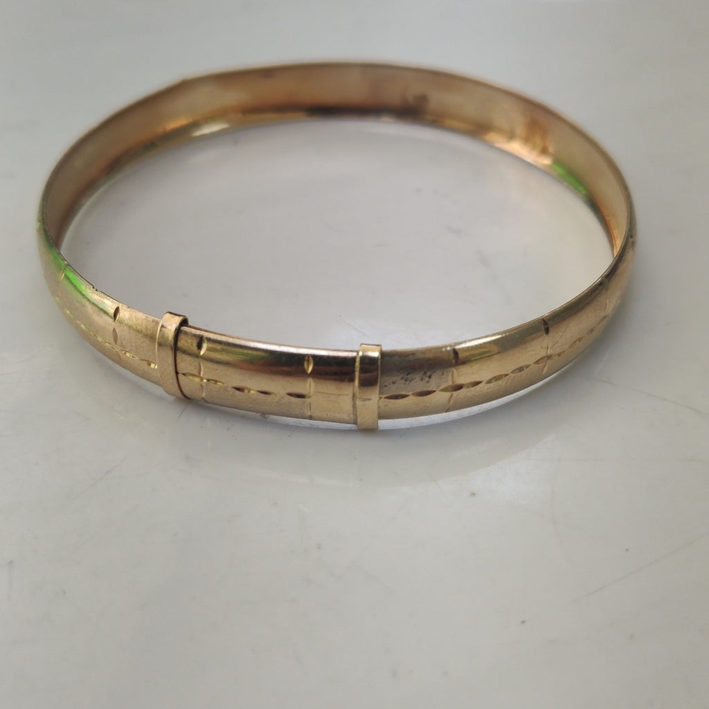 PULSERA RIGIDA ORO 10 K 10.2 GRMS (SEMINUEVO)