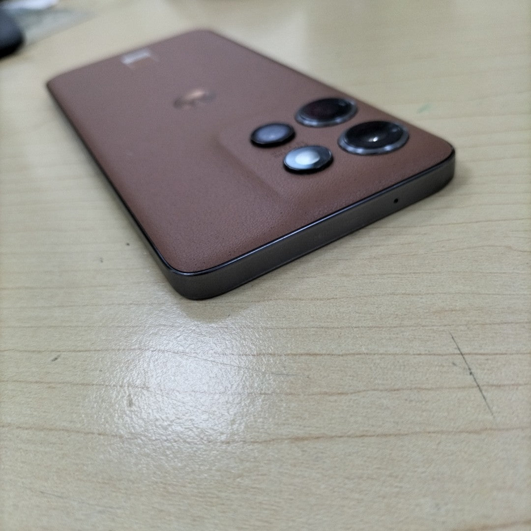 CELULAR MOTOROLA EDGE 50 NEO XT2409-2 (2024) 256 GB 8 GB RAM (SEMINUEVO)