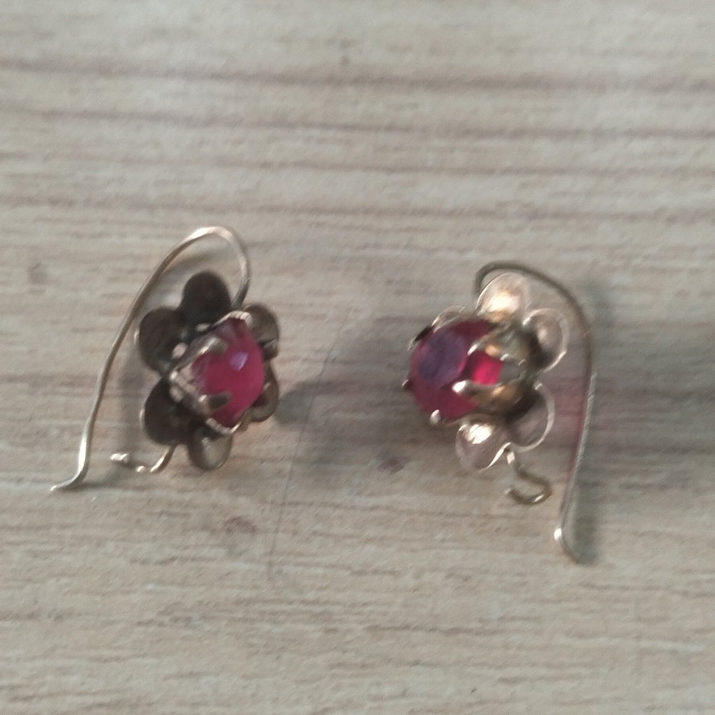 ARETES PAR ORO 10 K 0.8 GRMS (SEMINUEVO)