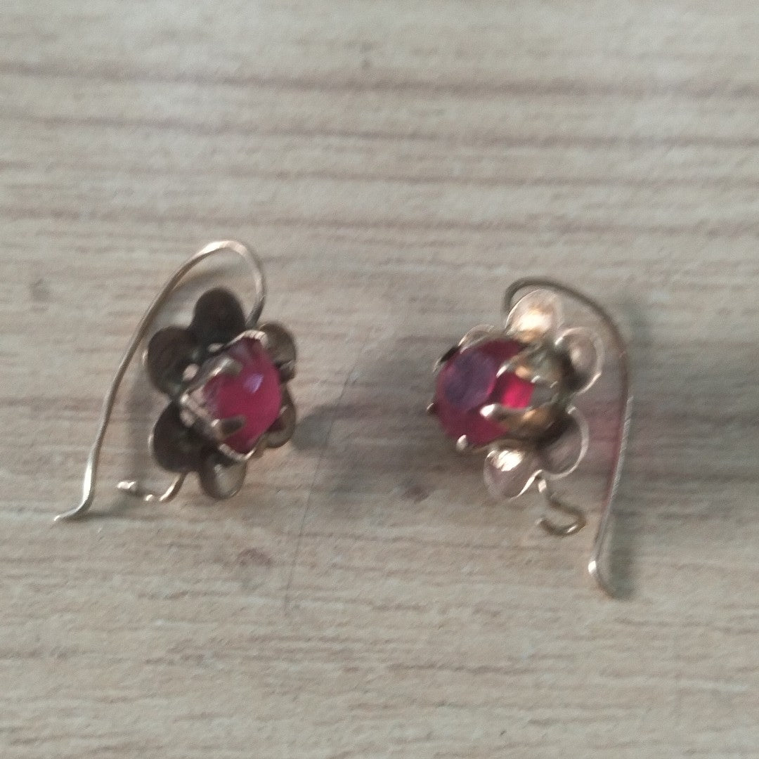 ARETES PAR ORO 10 K 0.8 GRMS (SEMINUEVO)