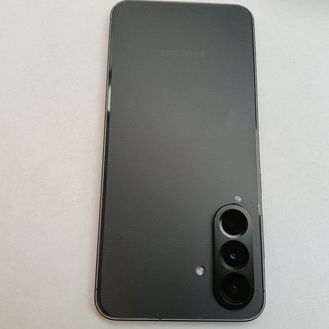 CELULAR SAMSUNG GALAXY A56 SM-A566E (2025) 128 GB 8 GB RAM (SEMINUEVO)