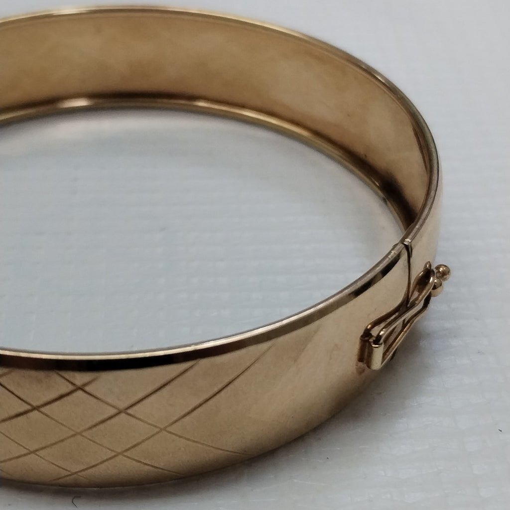 PULSERA RIGIDA ORO 10 K 14 GRMS (SEMINUEVO)