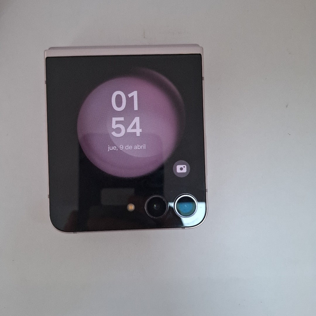 CELULAR SAMSUNG GALAXY Z FLIP 5 SM-F731B (2023) 256 GB 8 GB RAM (SEMINUEVO)