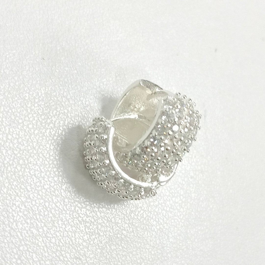 HUGGIES C/CIRCONIAS PLATA .925 5.5 GR (NUEVO)