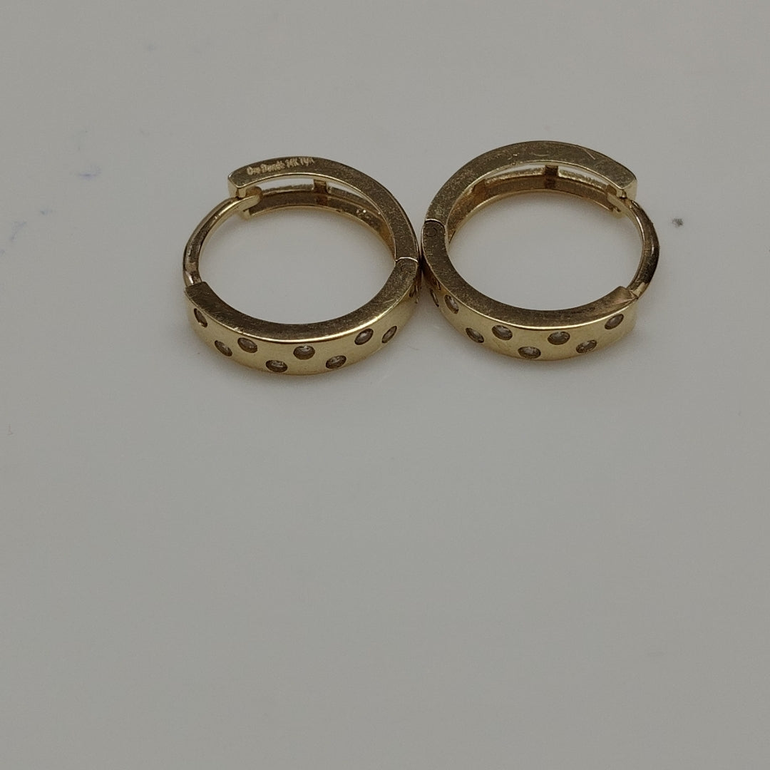 ARRACADAS PAR ORO 14 K 1.6 GRMS (SEMINUEVO)
