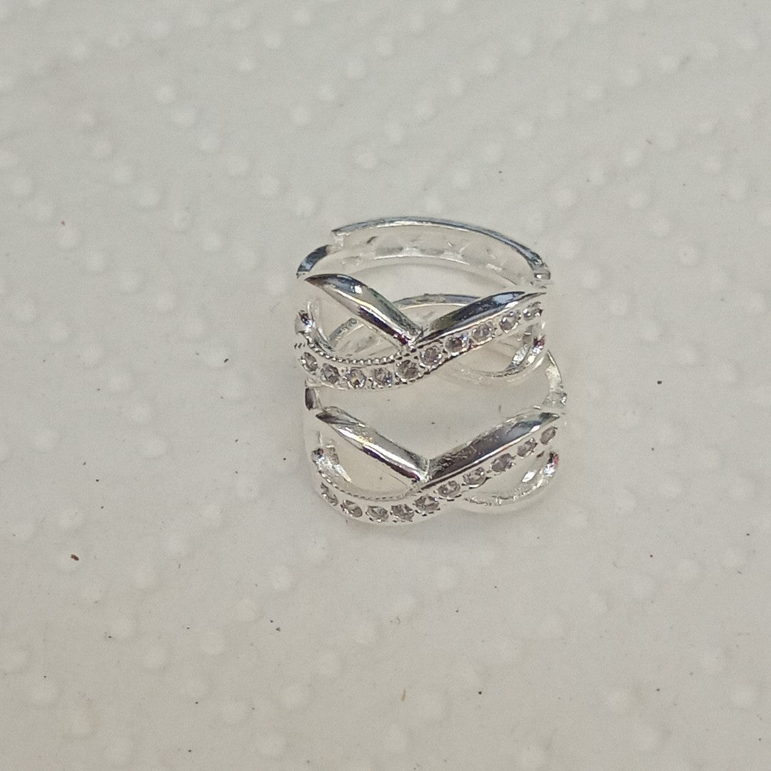 HUGGIES INFINITO CIRCONIAS PLATA .925 2.4 GR (NUEVO)