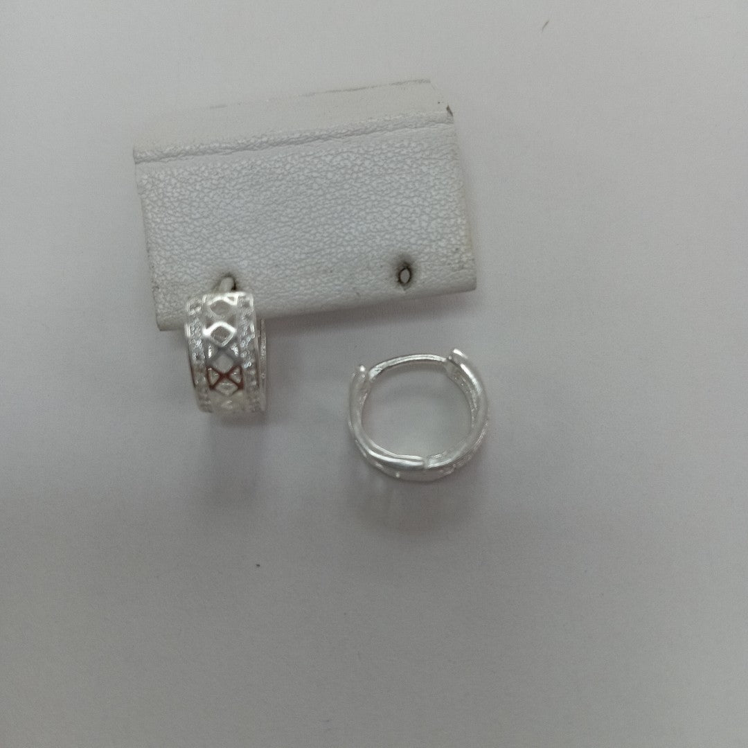 HUGGIES C/CIRCONIAS PLATA .925 2.7 GR (NUEVO)