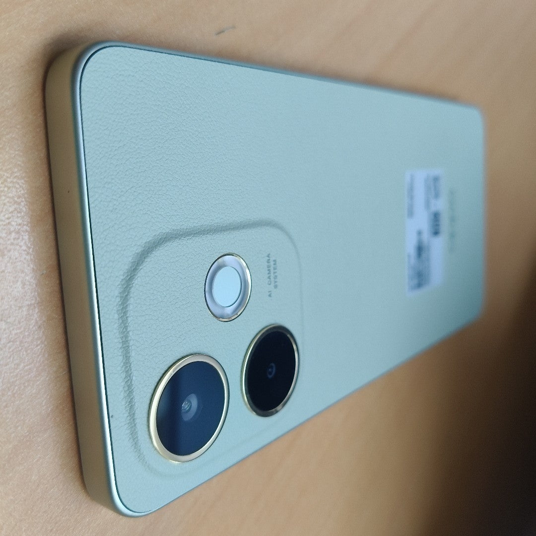 CELULAR OPPO  A5 PRO CPH2711 (2025) 256 GB 8 GB RAM (SEMINUEVO)