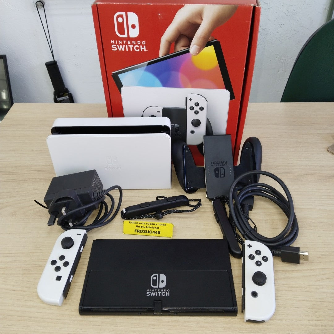 CONSOLA DE VIDEOJUEGO NINTENDO SWITCH OLED 64 GB (SEMINUEVO)