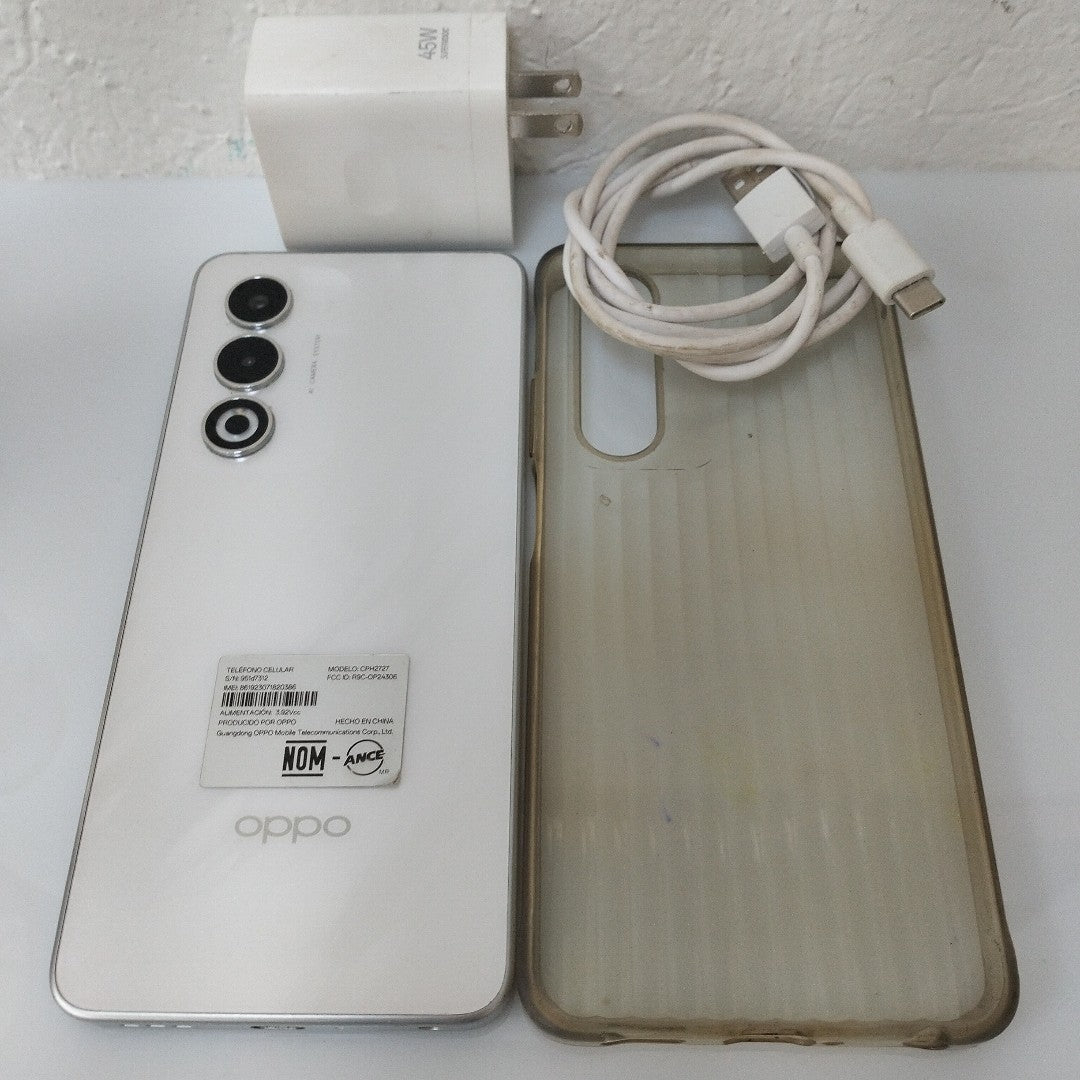 CELULAR OPPO  A5 CPH2727 (2025) 256 GB 4 GB RAM (SEMINUEVO)