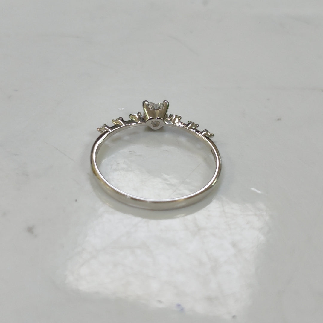 ANILLITO ORO BLANCO 10 K 1,30 GRMS (SEMINUEVO)