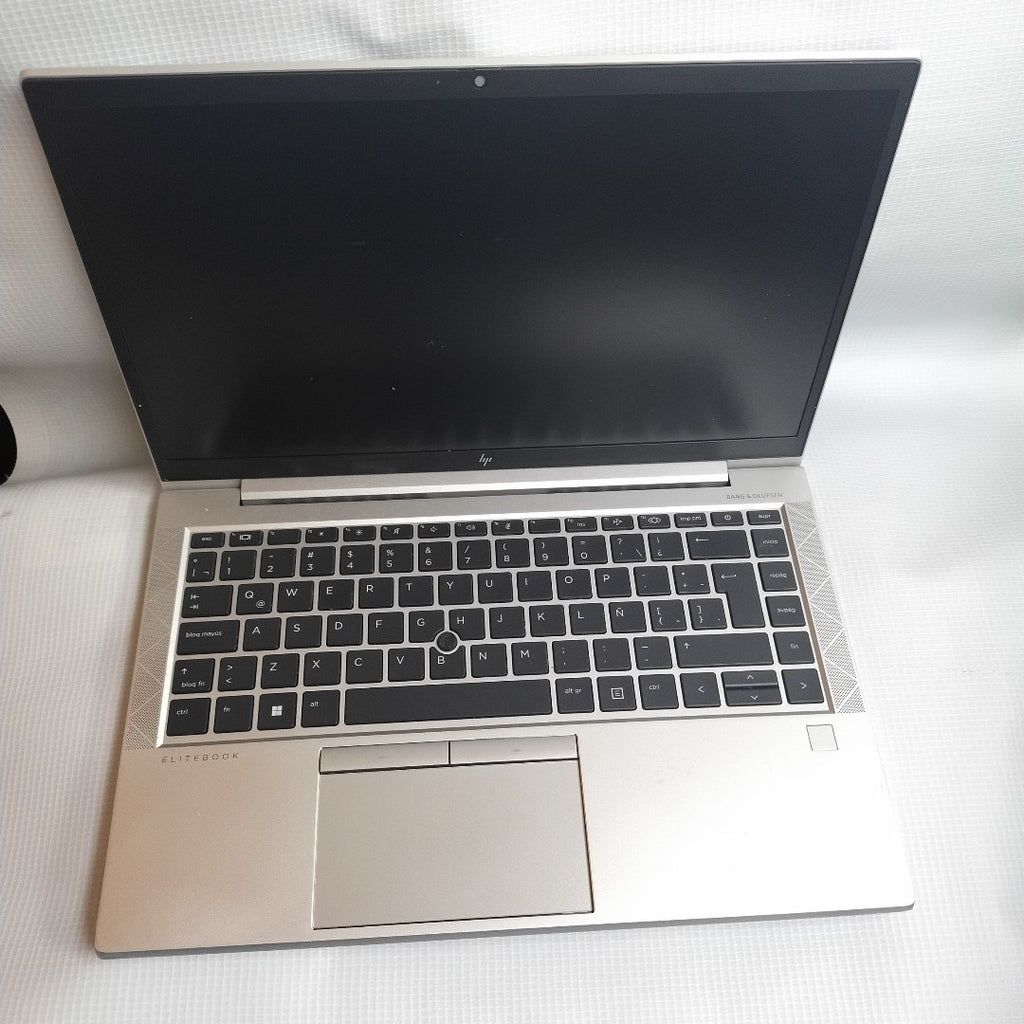 LAPTOP HP ELITEBOOK 840 G8 (2023) 256 GB SSD 16 GB RAM (SEMINUEVO)