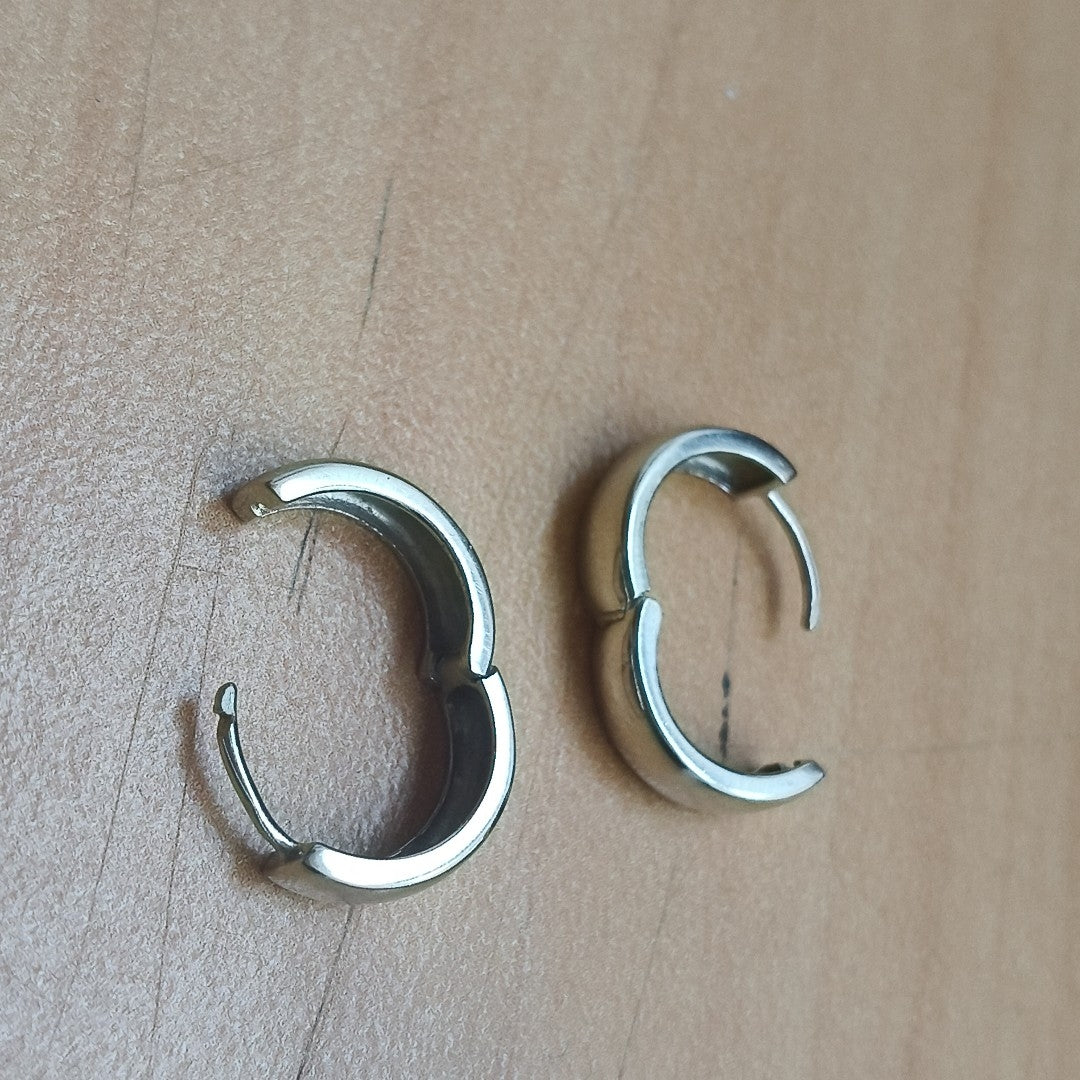 ARRACADAS PAR ORO, ORO BLANCO 14 K 2.6 GRMS (SEMINUEVO)