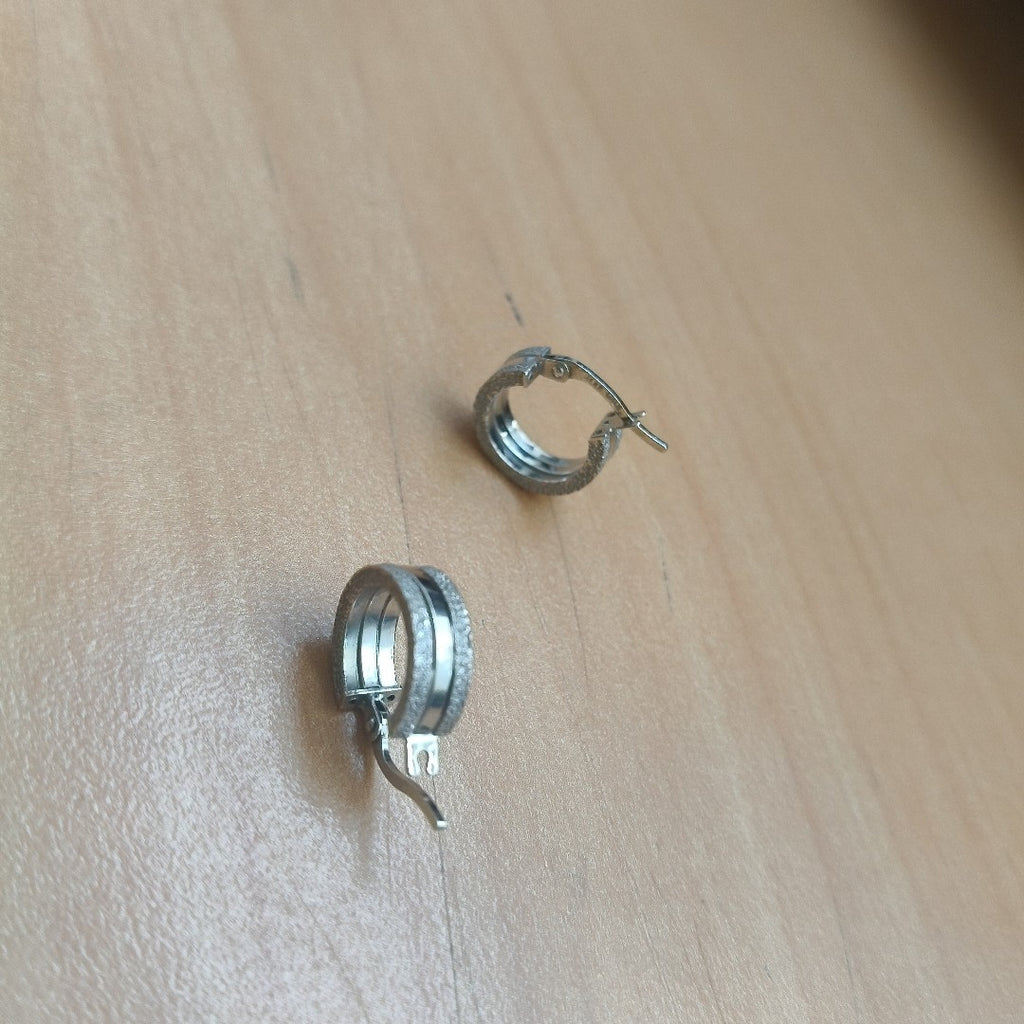 ARRACADAS PAR ORO, ORO BLANCO 14 K 1.7 GRMS (SEMINUEVO)