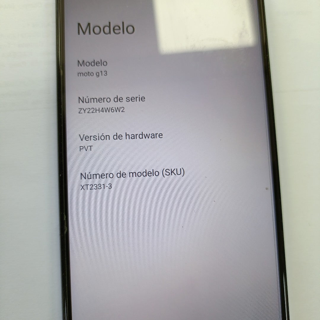 CELULAR MOTOROLA MOTO G13 XT2331-3 (2023) 128 GB 4 GB RAM (SEMINUEVO)