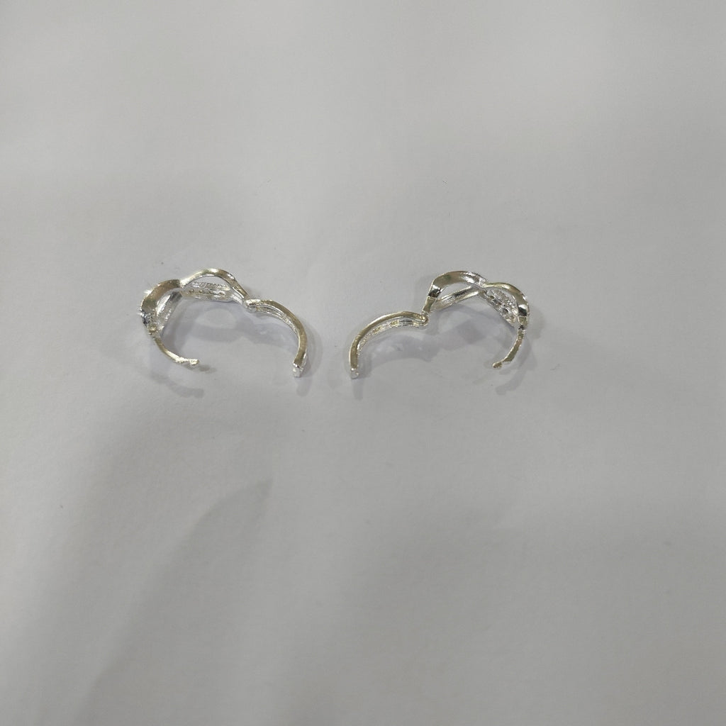 HUGGIES INFINITO CIRCONIAS PLATA .925 2.4 GR (NUEVO)