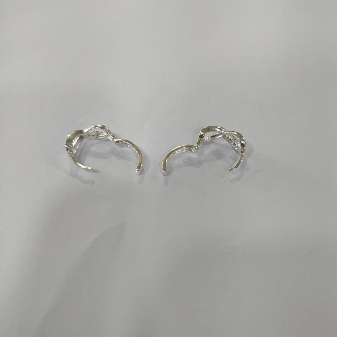 HUGGIES INFINITO CIRCONIAS PLATA .925 2.4 GR (NUEVO)