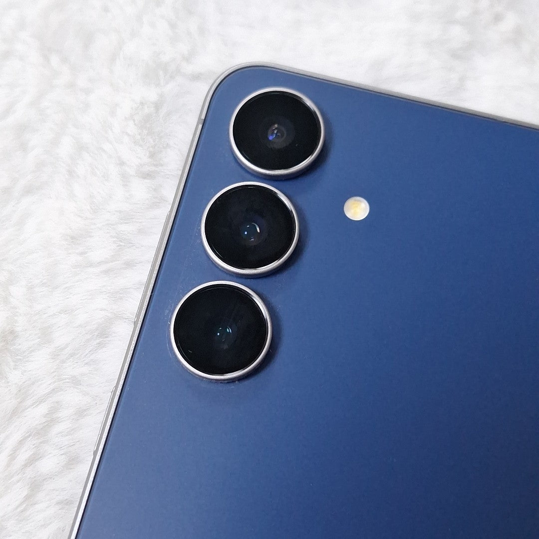 CELULAR SAMSUNG GALAXY S25 FE SM-S731B (2025) 256 GB 8 GB RAM (SEMINUEVO)