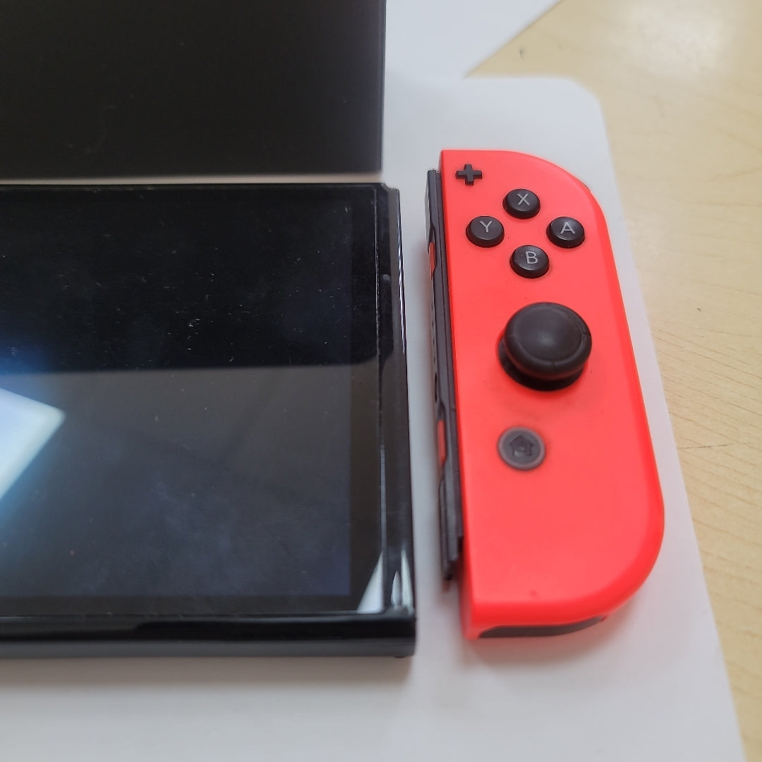 CONSOLA DE VIDEOJUEGO NINTENDO SWITCH OLED 64 GB (SEMINUEVO)