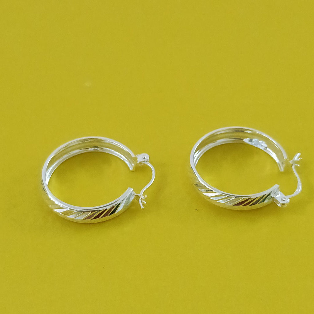 PAR ARRACADAS FACETADAS PLATA .925 2.3 GR (NUEVO)