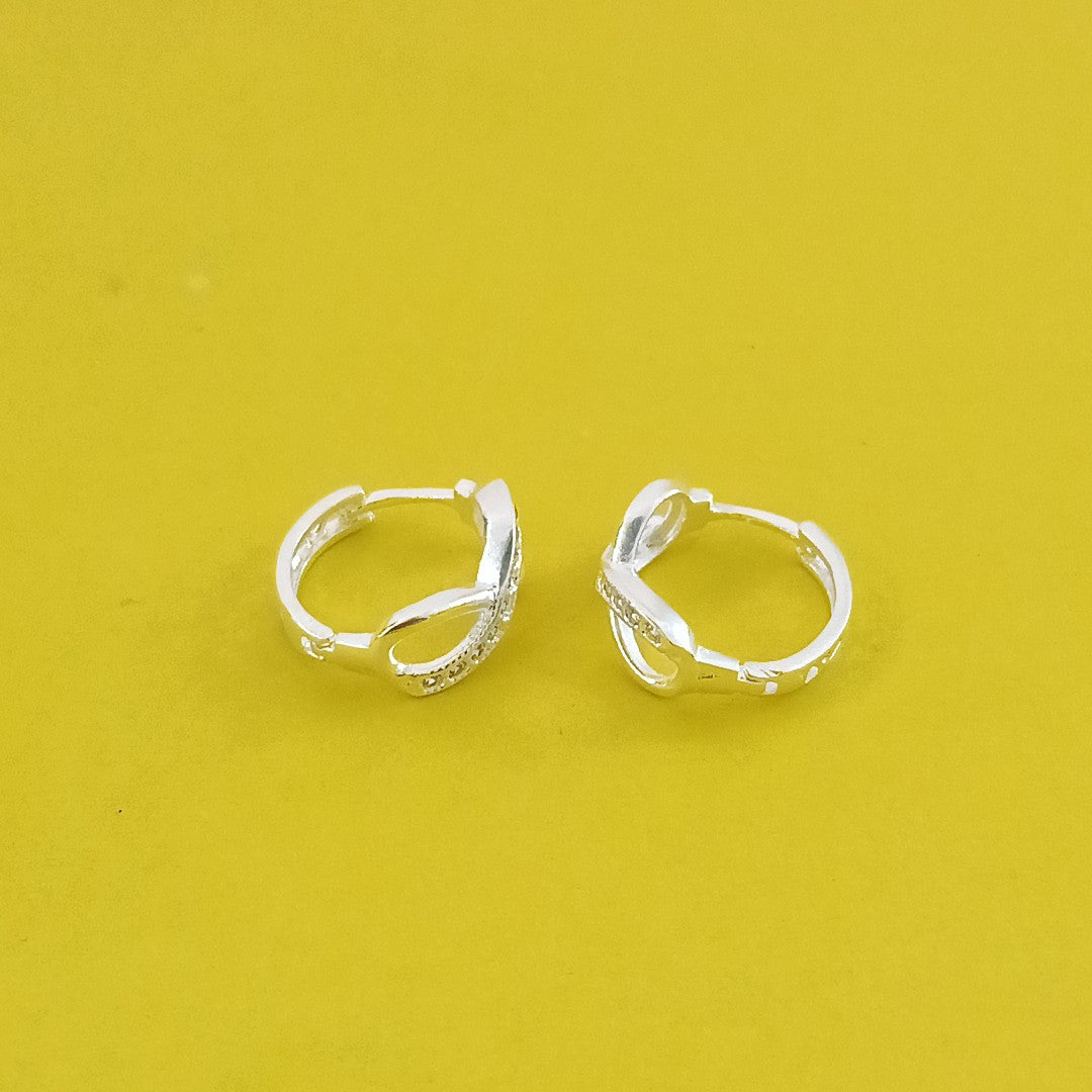HUGGIES INFINITO CIRCONIAS PLATA .925 2.4 GR (NUEVO)