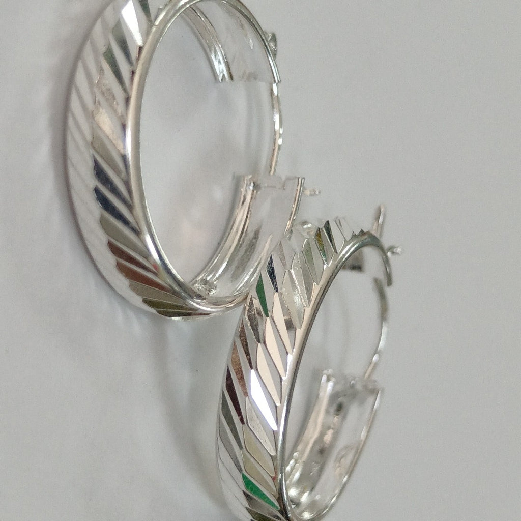 PAR ARRACADAS FACETADAS PLATA .925 2.3 GR (NUEVO)