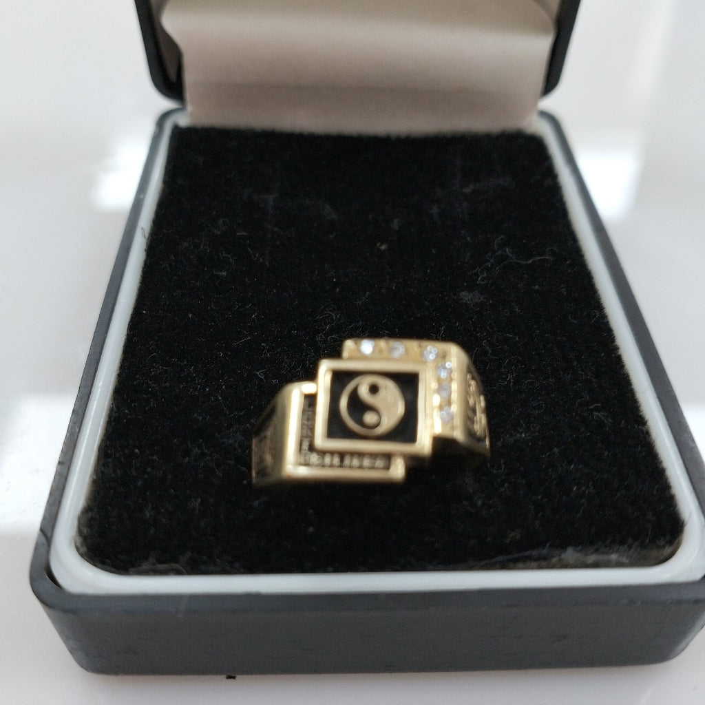 ANILLO DE GRADUACIÓN ORO 14 K 5.6 GRMS (SEMINUEVO)