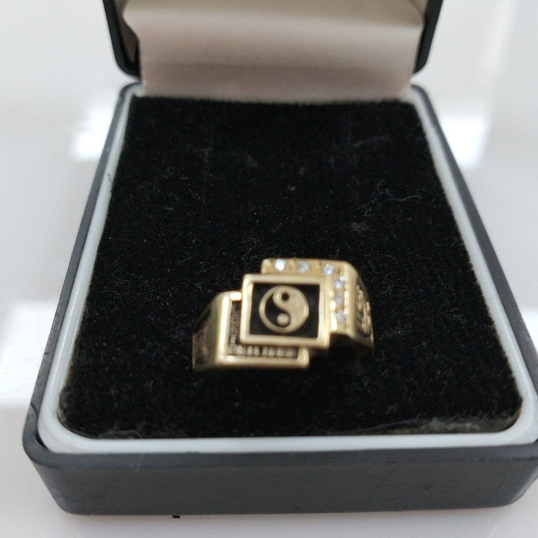 ANILLO DE GRADUACIÓN ORO 14 K 5.6 GRMS (SEMINUEVO)