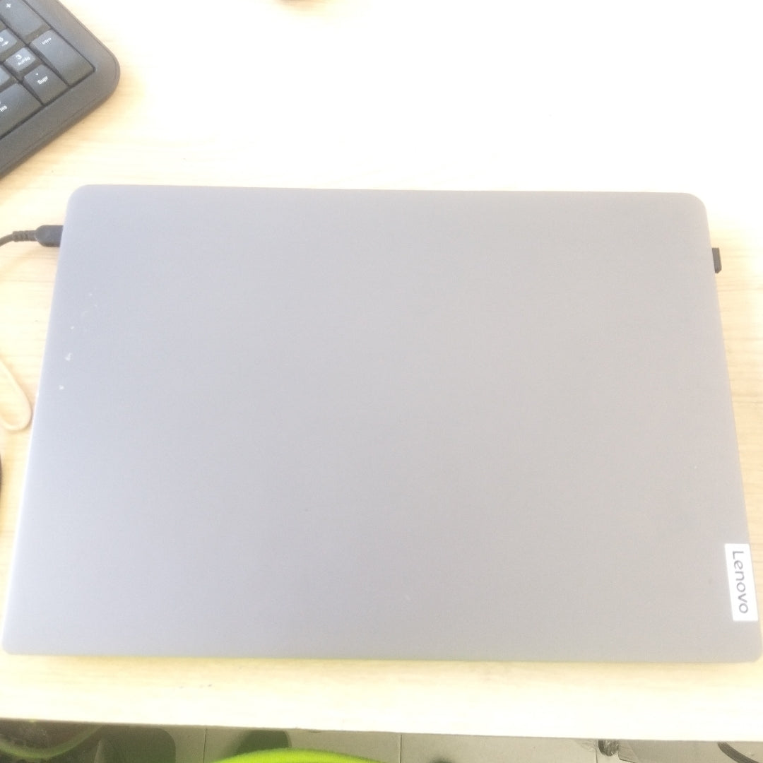 LAPTOP LENOVO IDEAPAD GAMING 3 16IAH7 (2022) 512 GB SSD 16 GB RAM (SEMINUEVO)