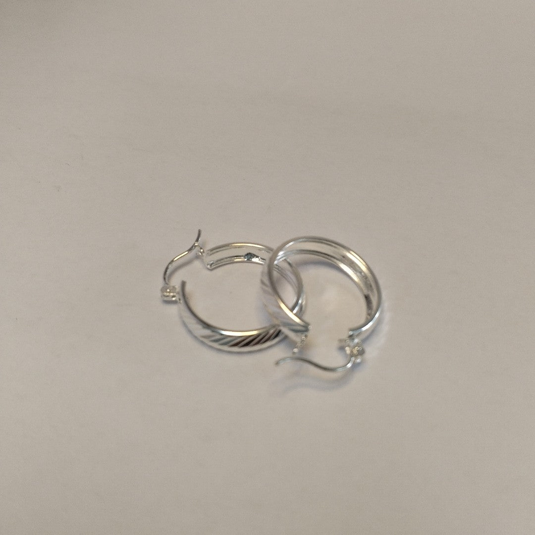 PAR ARRACADAS FACETADAS PLATA .925 2.3 GR (NUEVO)
