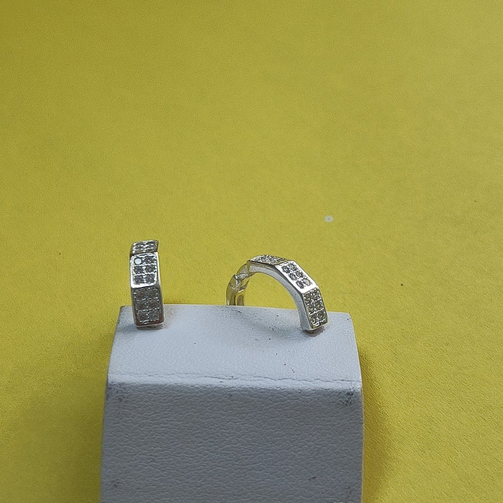ARRACADAS C/CIRCONIAS PLATA .925 2.5 GR (NUEVO)
