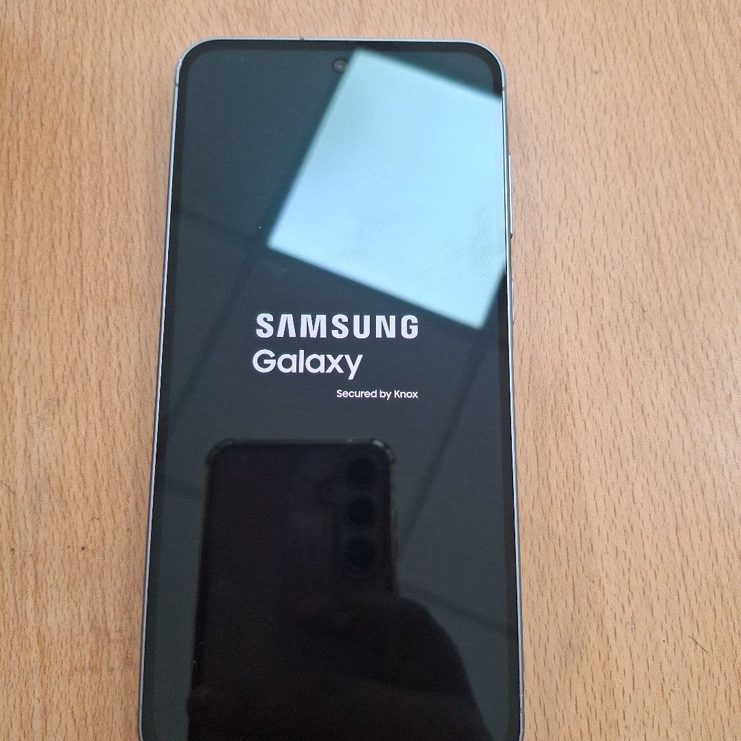 CELULAR SAMSUNG GALAXY A56 SM-A566E (2025) 128 GB 8 GB RAM (SEMINUEVO)