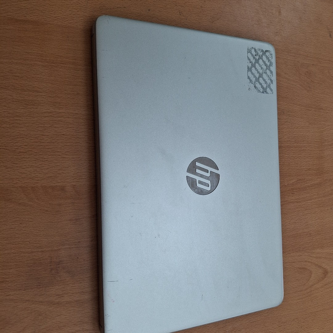 LAPTOP HP 14-DQ6000LA (2025) 128 GB SSD 4 GB RAM (SEMINUEVO)