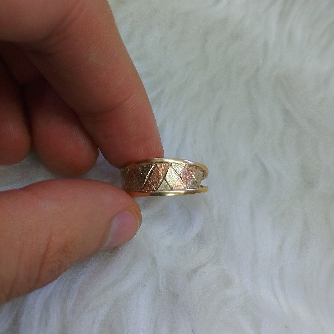 ANILLITO ORO, RODIADO 10 K 3.1 GRMS (SEMINUEVO)