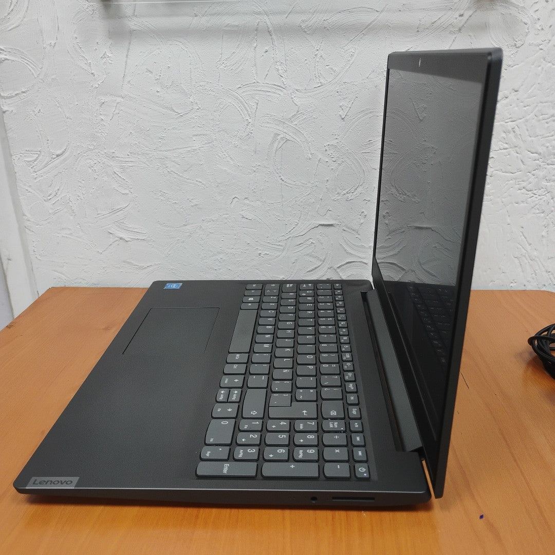 LAPTOP LENOVO V15-IGL (2022) 500 GB  4 GB RAM