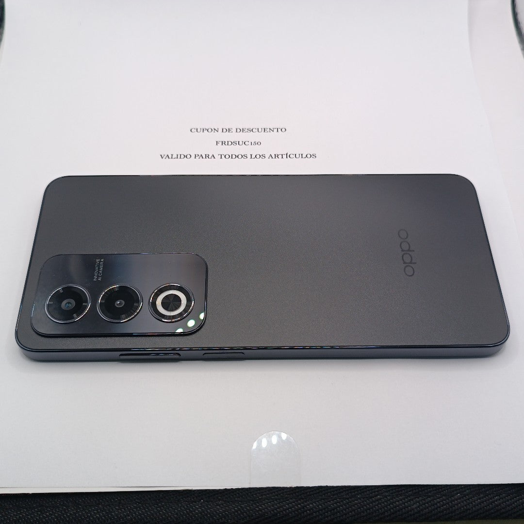 CELULAR OPPO  A80 5G CPH2639 (2024) 256 GB 8 GB RAM (SEMINUEVO)