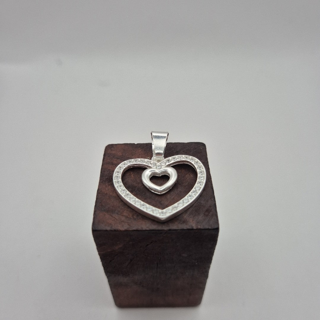 DIJE CORAZON C/CIRCONIAS PLATA .925 2.7 GR (NUEVO)