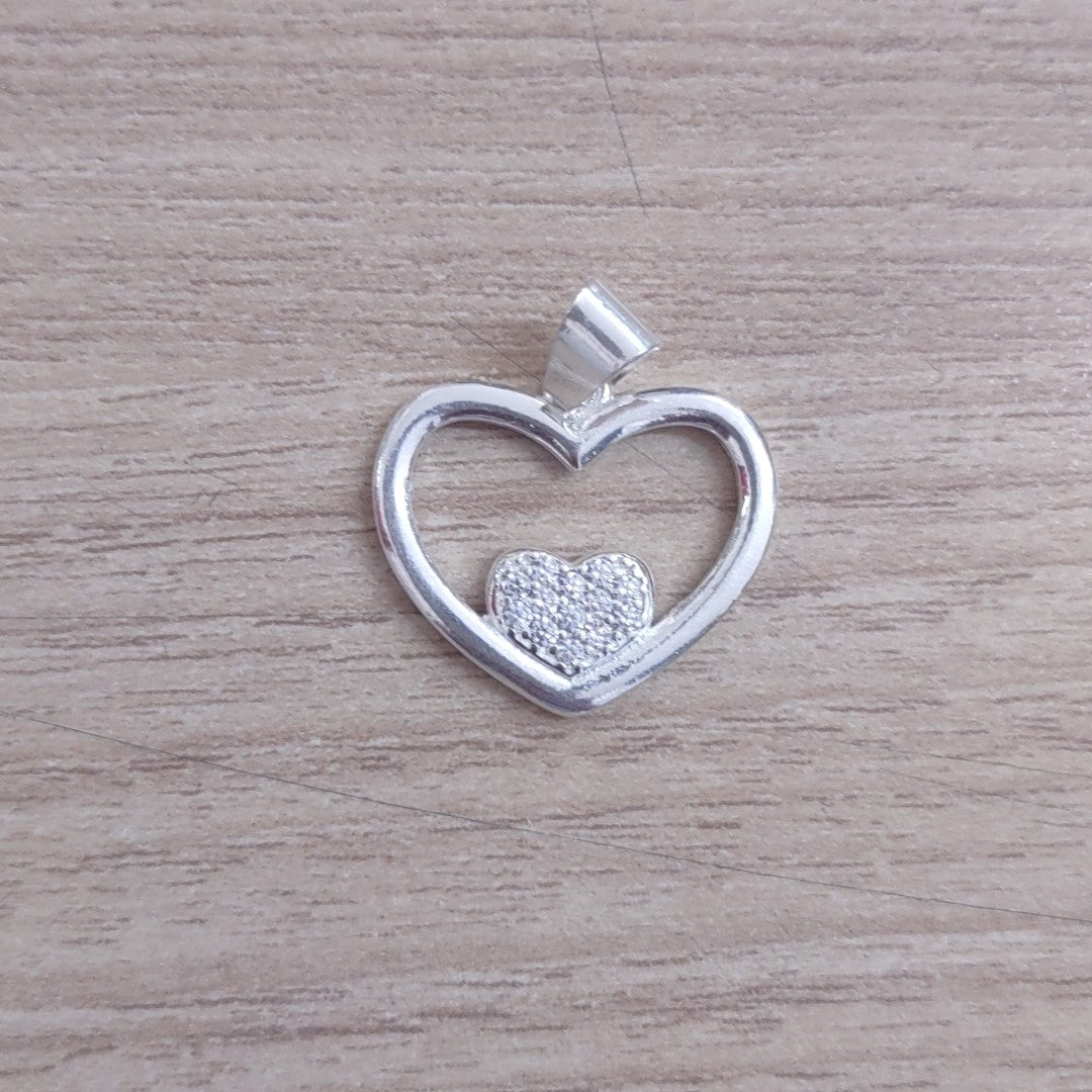 DIJE CORAZON C/CIRCONIAS PLATA .925 2.5 GR (NUEVO)