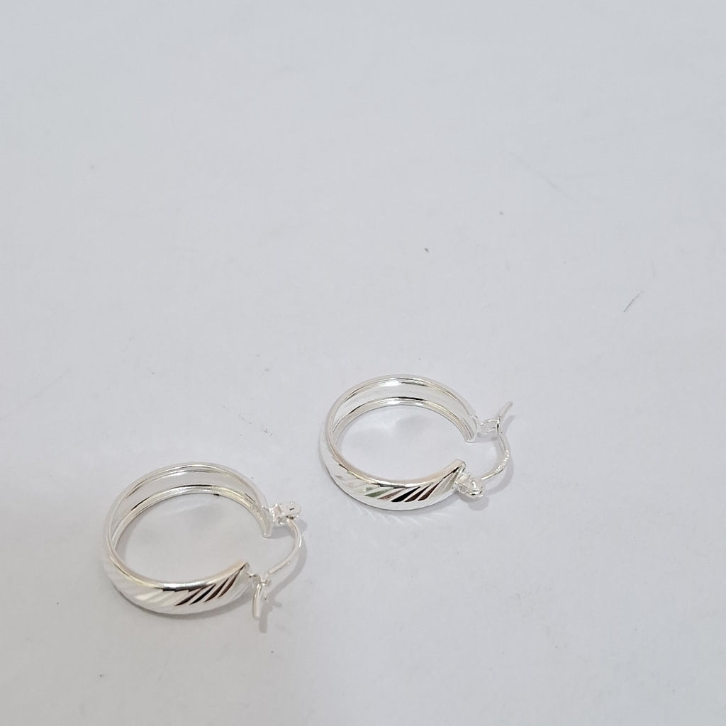 PAR ARRACADAS LABRADAS PLATA .925 2.2 GR (NUEVO)