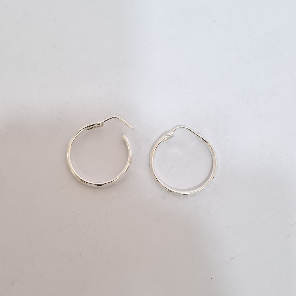 PAR ARRACADAS FACETADA PLATA .925 2.1 GR (NUEVO)