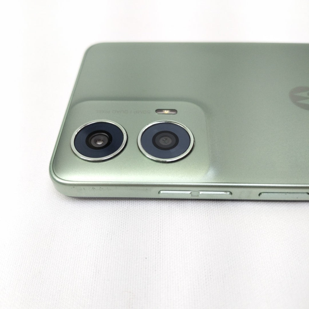 CELULAR MOTOROLA MOTO G24 XT2423-1 (2024) 128 GB 4 GB RAM (SEMINUEVO)